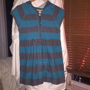 Short sleeve hooded sweater dress